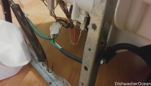Electrical connection of dishwasher