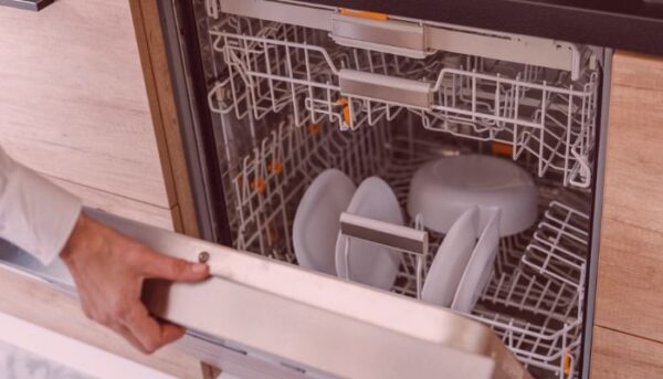 Dishwasher door not latching